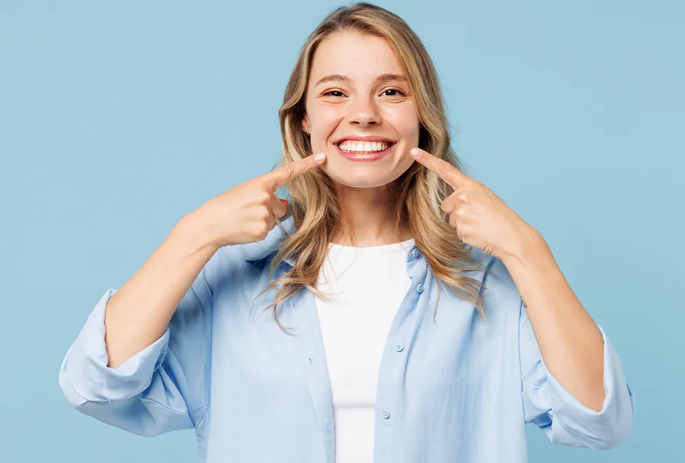 Cosmetic Dental Services at The Smile Spa in Agoura Hills, CA — Porcelain Veneers: Creating Your Custom Smile